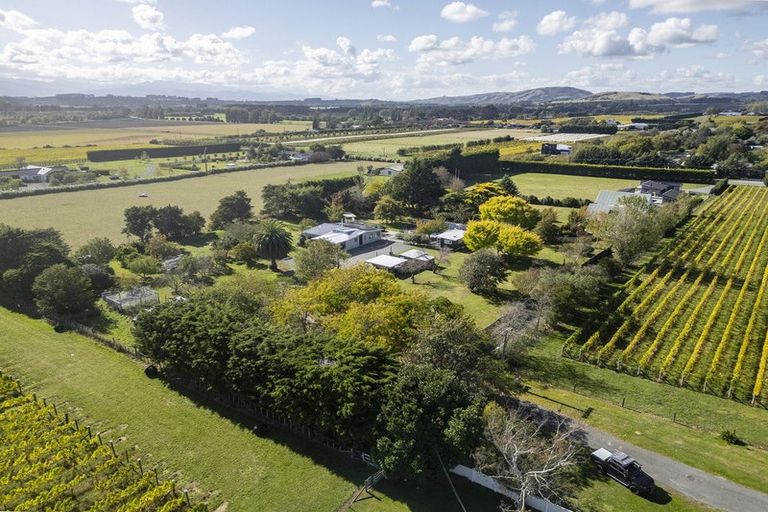 Photo of property in 1 Grey Street, Martinborough, 5711