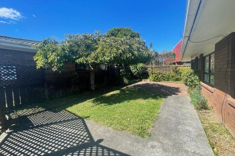 Photo of property in 11b Camden Place, Papatoetoe, Auckland, 2025