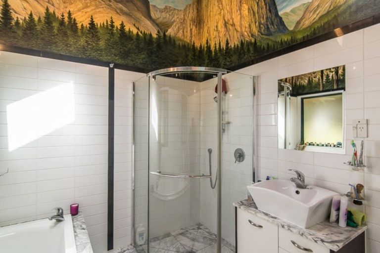 Photo of property in 55 Reikorangi Road, Waikanae, 5391