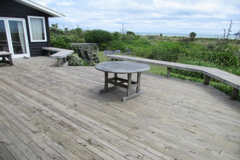 Photo of property in 97 Manly Street, Paraparaumu Beach, Paraparaumu, 5032