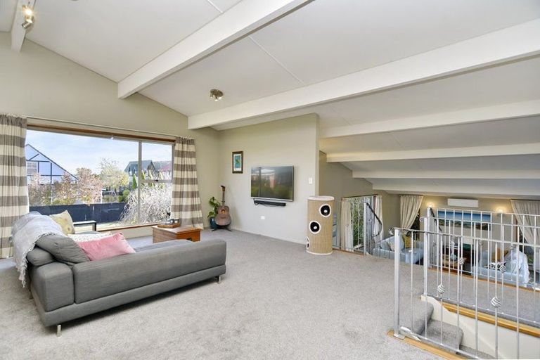 Photo of property in 28 Yellowstone Crescent, Burwood, Christchurch, 8083