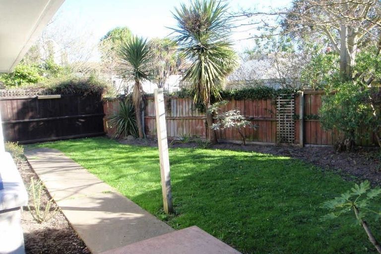 Photo of property in 24 Derby Street, St Albans, Christchurch, 8014