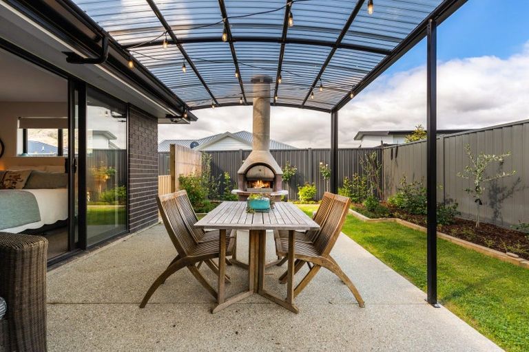 Photo of property in 10 Guano Crescent, Cromwell, 9310