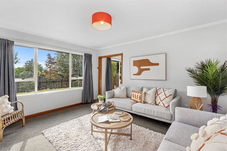 Photo of property in 387 Yaldhurst Road, Russley, Christchurch, 8042
