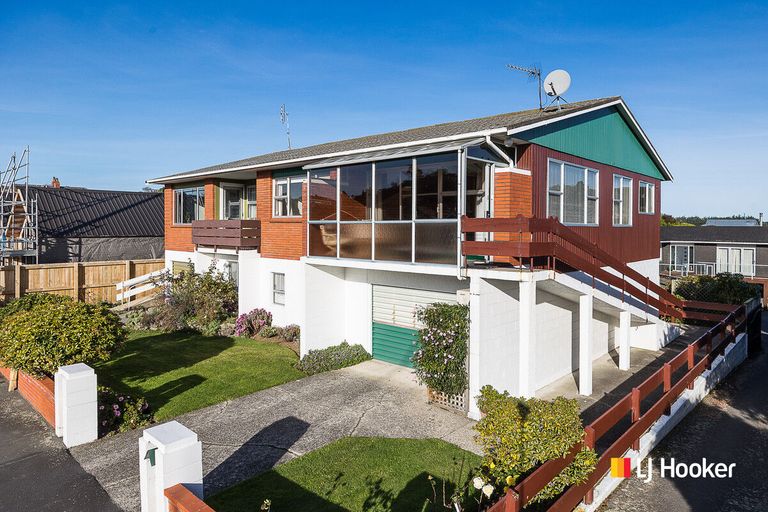 Photo of property in 90 Musselburgh Rise, Musselburgh, Dunedin, 9013