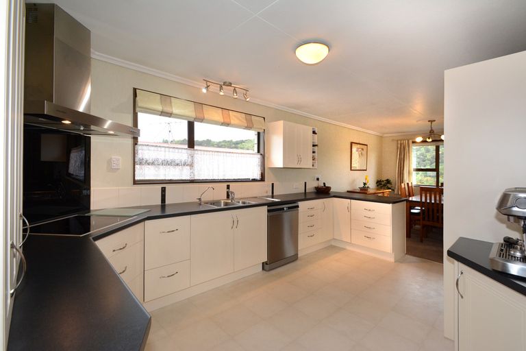 Photo of property in 86 Martin Road, Fairfield, Dunedin, 9018