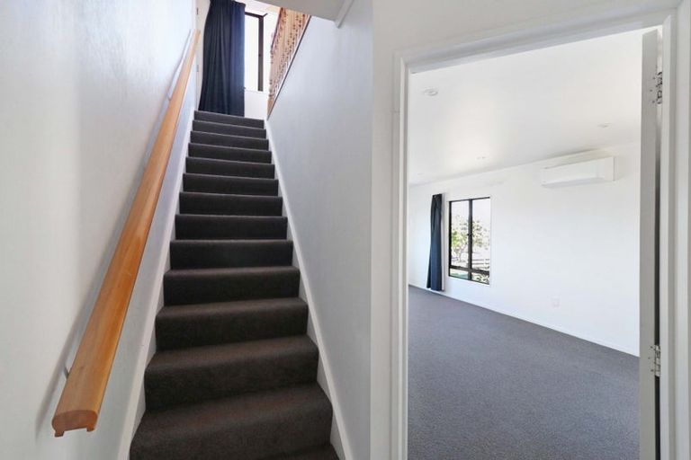 Photo of property in 2 Kaikoura Street, Maupuia, Wellington, 6022