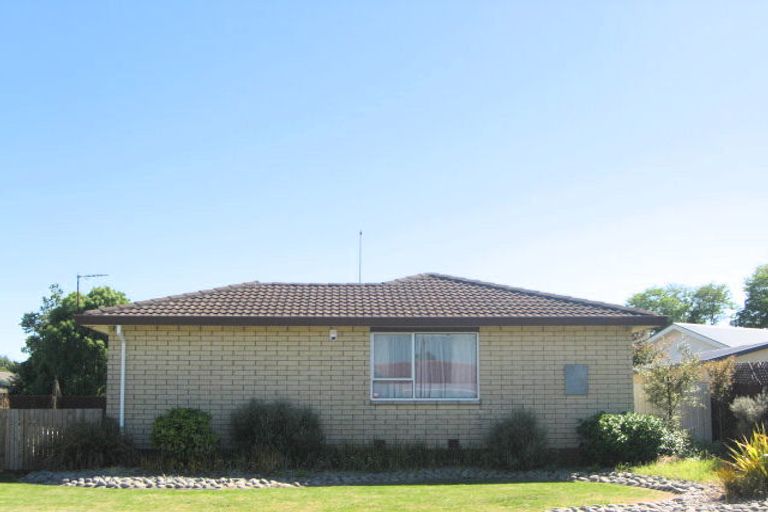 Photo of property in 7 Pensacola Crescent, Broomfield, Christchurch, 8042