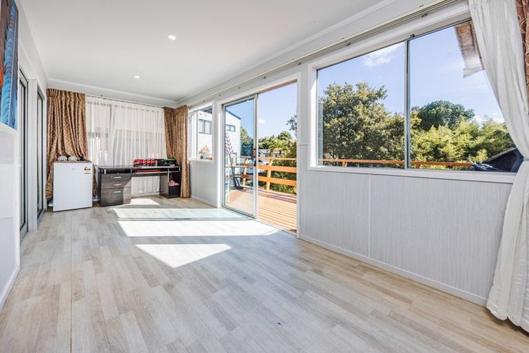 Photo of property in 14 Angelo Avenue, Howick, Auckland, 2014