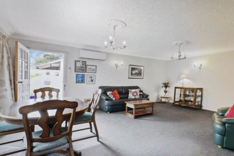 Photo of property in 18 Powell Crescent, Ilam, Christchurch, 8041