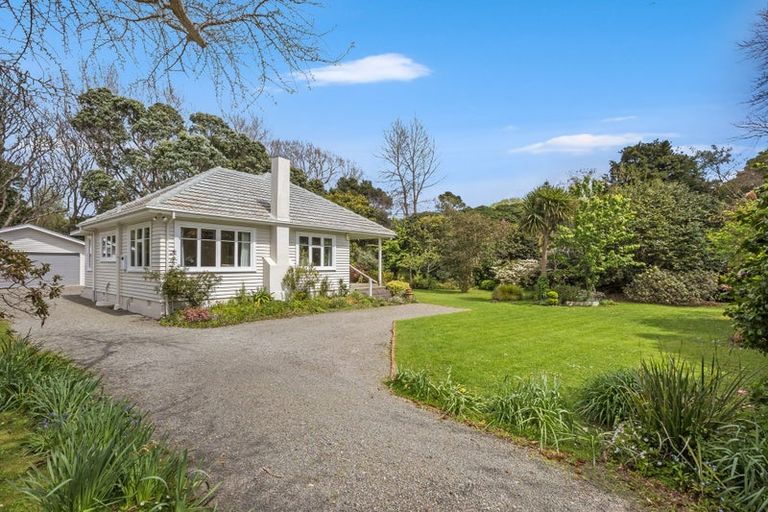Photo of property in 31-33 Karu Crescent, Waikanae, 5036