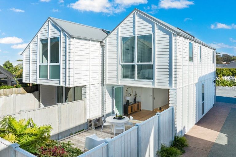 Photo of property in 7 Titoki Close, Matakana, Warkworth, 0985