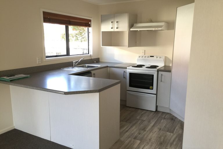 Photo of property in 108 Te Atatu Road, Te Atatu South, Auckland, 0610
