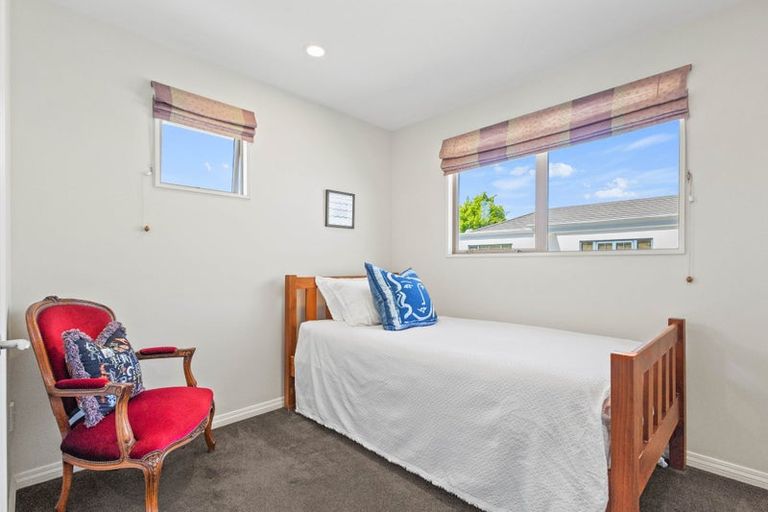 Photo of property in 1 Springvale Gardens, Harewood, Christchurch, 8051