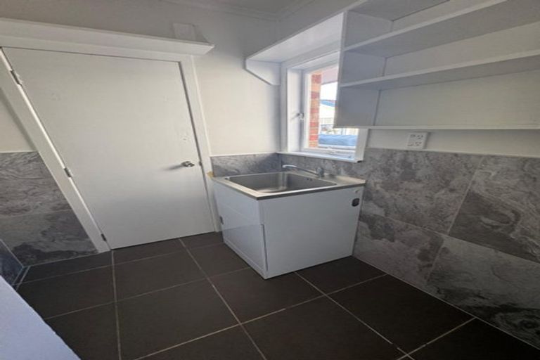 Photo of property in 51 Hallberry Road, Mangere East, Auckland, 2024