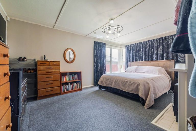 Photo of property in 84 Vogel Street, Roslyn, Palmerston North, 4414