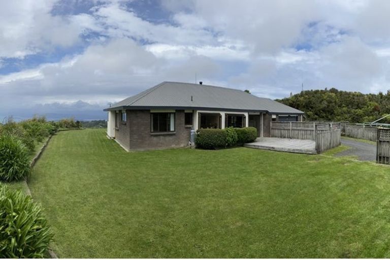 Photo of property in 82 Southernthread Road, Brooklyn, Wellington, 6021