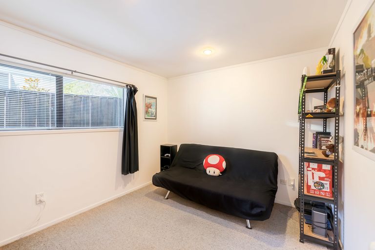 Photo of property in 2 Daffodil Street, Titirangi, Auckland, 0604