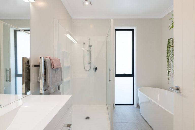 Photo of property in 4 Materawaho Way, Pyes Pa, Tauranga, 3112