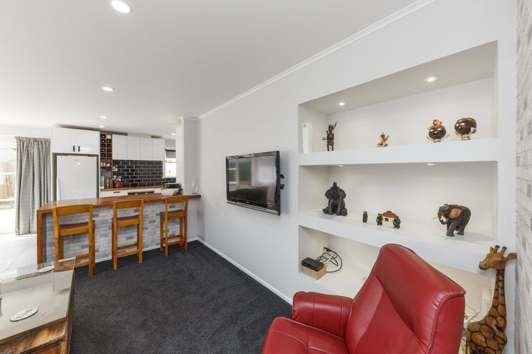 Photo of property in 10 Pitama Road, Awapuni, Palmerston North, 4412