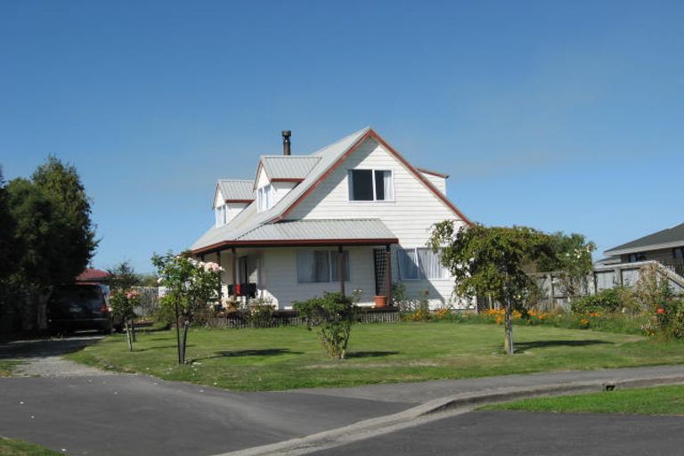 Photo of property in 11 Spring Place, Leeston, 7632