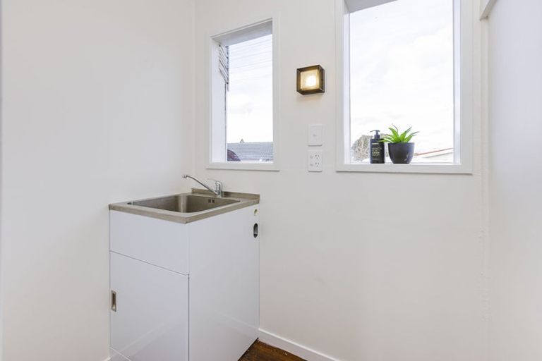 Photo of property in 1/40 Churchill Avenue, Manurewa, Auckland, 2102