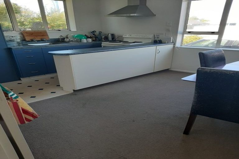 Photo of property in 25 Prestons Road, Redwood, Christchurch, 8051