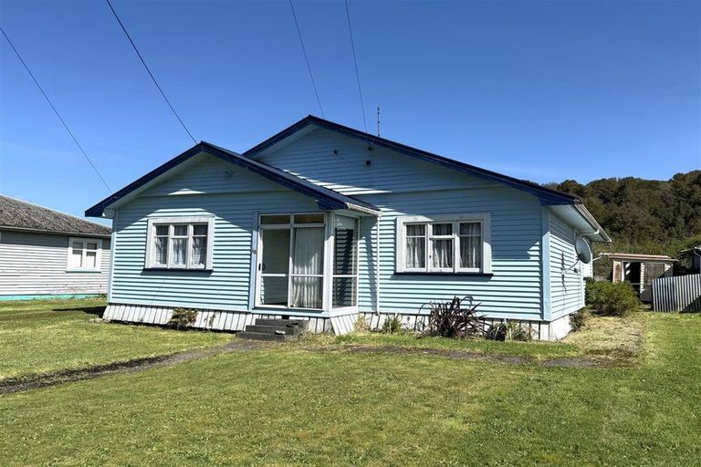 Photo of property in 48 Oxford Street, Taylorville, Greymouth, 7805