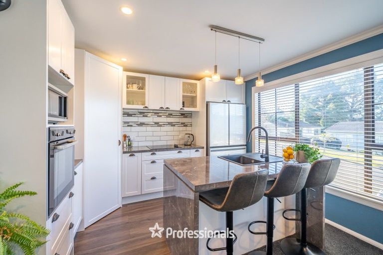 Photo of property in 33 Fenchurch Grove, Stokes Valley, Lower Hutt, 5019