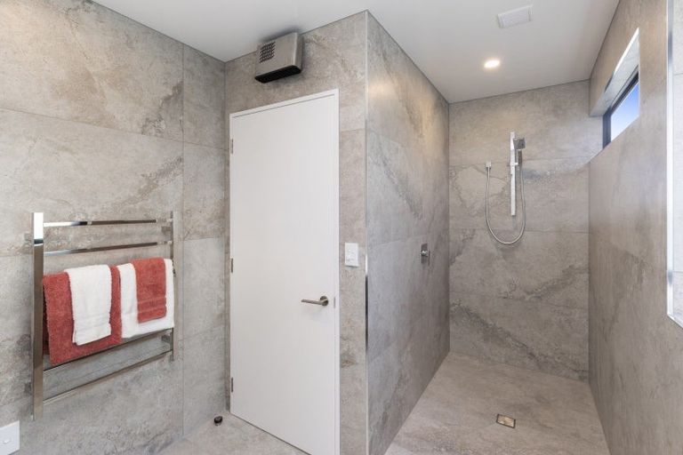 Photo of property in 2/61 Murray Place, St Albans, Christchurch, 8014