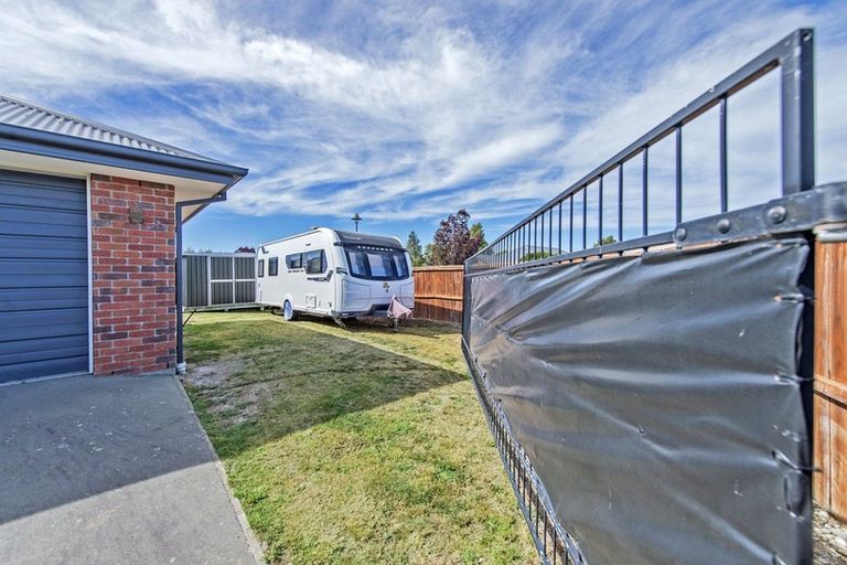 Photo of property in 2 Goldie Place, Rolleston, 7614