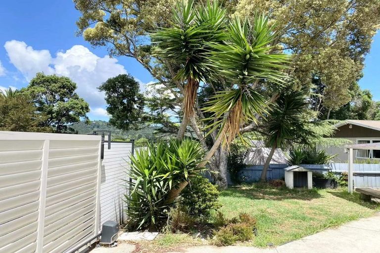 Photo of property in 14 Scotstoun Place, Glen Eden, Auckland, 0602