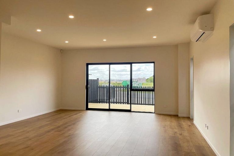 Photo of property in 51 Auranga Drive, Karaka, Papakura, 2113