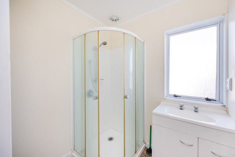 Photo of property in 6 Thames Street, Roslyn, Palmerston North, 4414