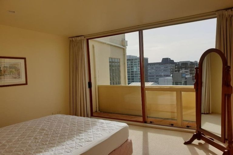 Photo of property in Sirocco Apartments, 806/8u Church Street, Wellington Central, Wellington, 6011