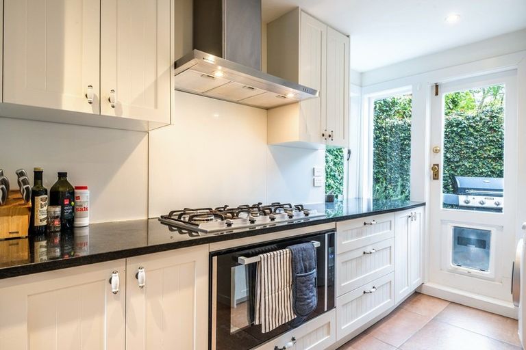 Photo of property in 38a/1 Norwood Road, Bayswater, Auckland, 0622