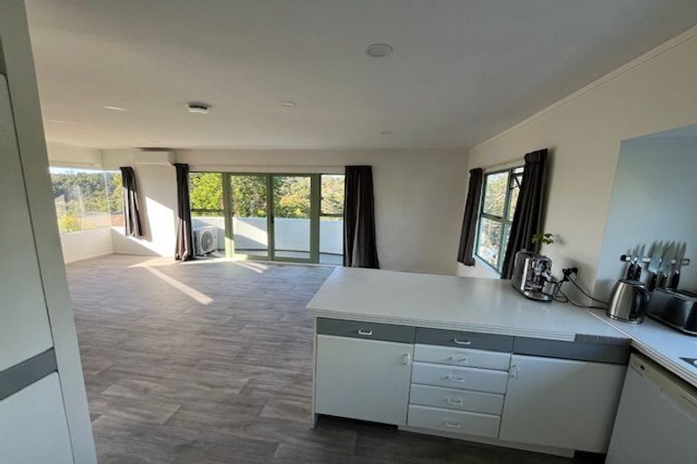 Photo of property in 15 Hague Place, Birkenhead, Auckland, 0626