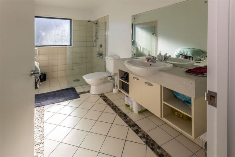 Photo of property in 45 Kings Drive, Wanaka, 9305