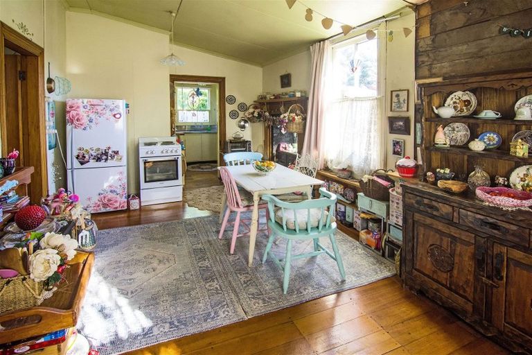 Photo of property in 37 Albert Street, Masterton, 5810