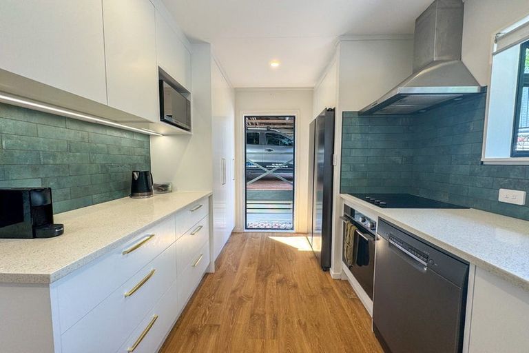 Photo of property in 1/29 Rangatira Road, Birkdale, Auckland, 0626