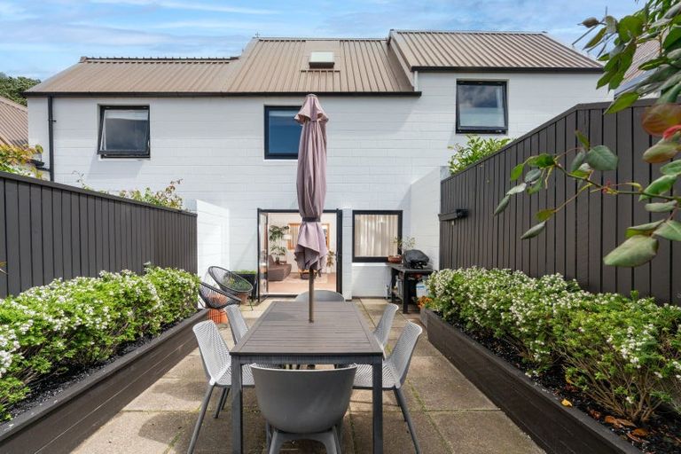 Photo of property in Pitarua Court, 11u6 Pitarua Street, Thorndon, Wellington, 6011