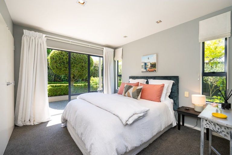 Photo of property in 11 Woodford Heights, Havelock North, 4130