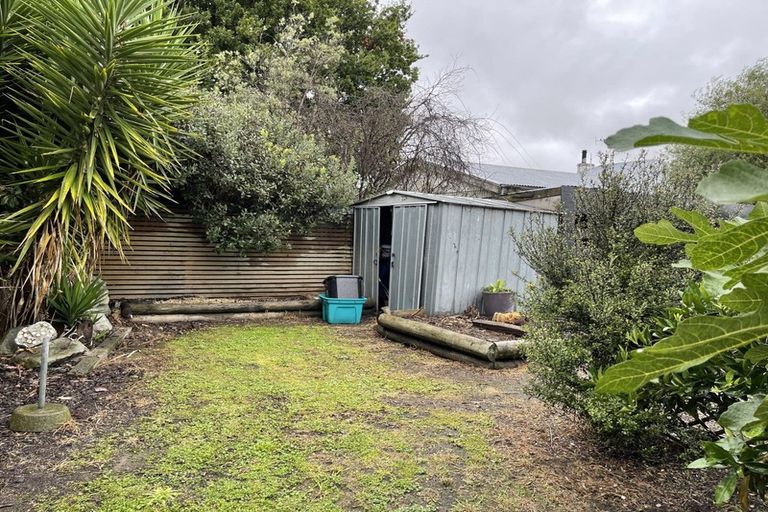 Photo of property in 8a Shanly Street, Waipawa, 4210