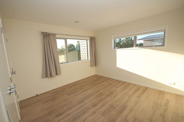 Photo of property in 3 Thelma Crescent, Torbay, Auckland, 0630