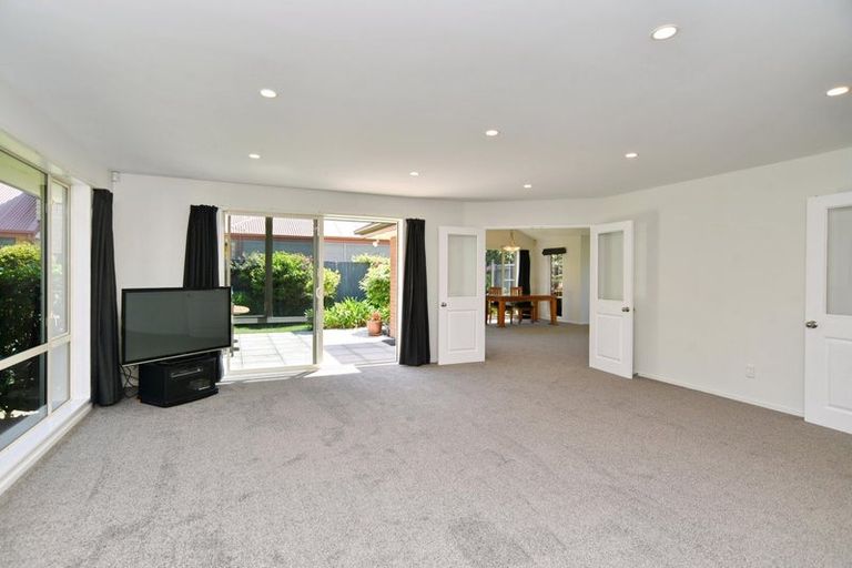 Photo of property in 42 Woodhurst Drive, Casebrook, Christchurch, 8051