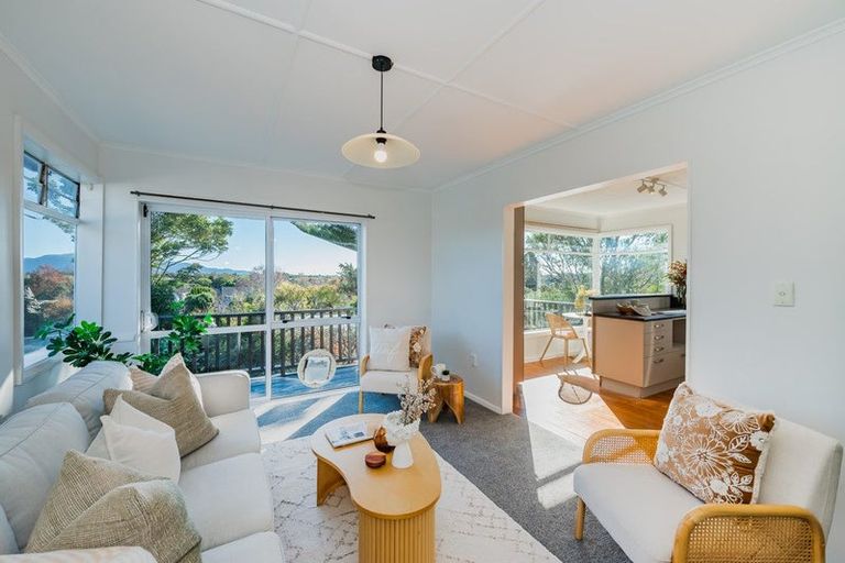 Photo of property in 55 Aorangi Road, Paraparaumu, 5032