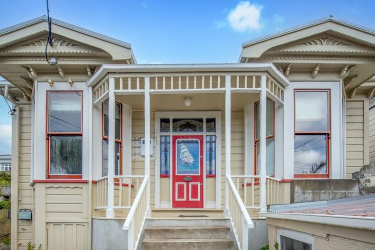 Photo of property in 46 Eden Street, Island Bay, Wellington, 6023