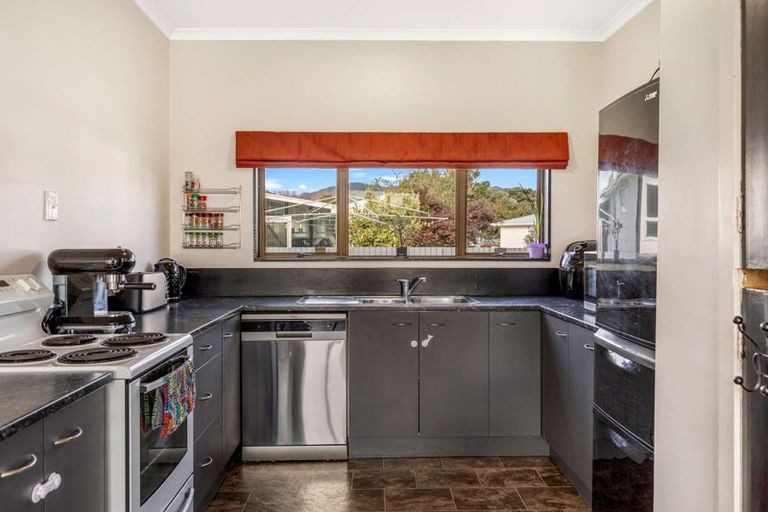 Photo of property in 26 Vance Street, Shannon, 4821