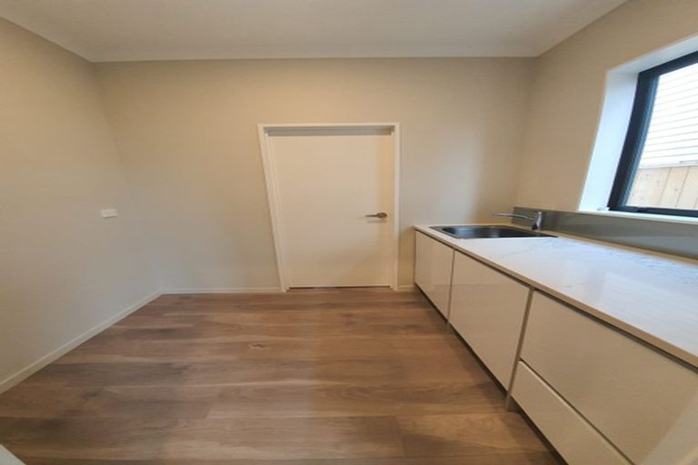Photo of property in 2 Cooladawson Drive, Flat Bush, Auckland, 2019