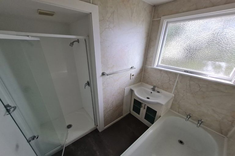Photo of property in 4 Denise Crescent, Hornby, Christchurch, 8042